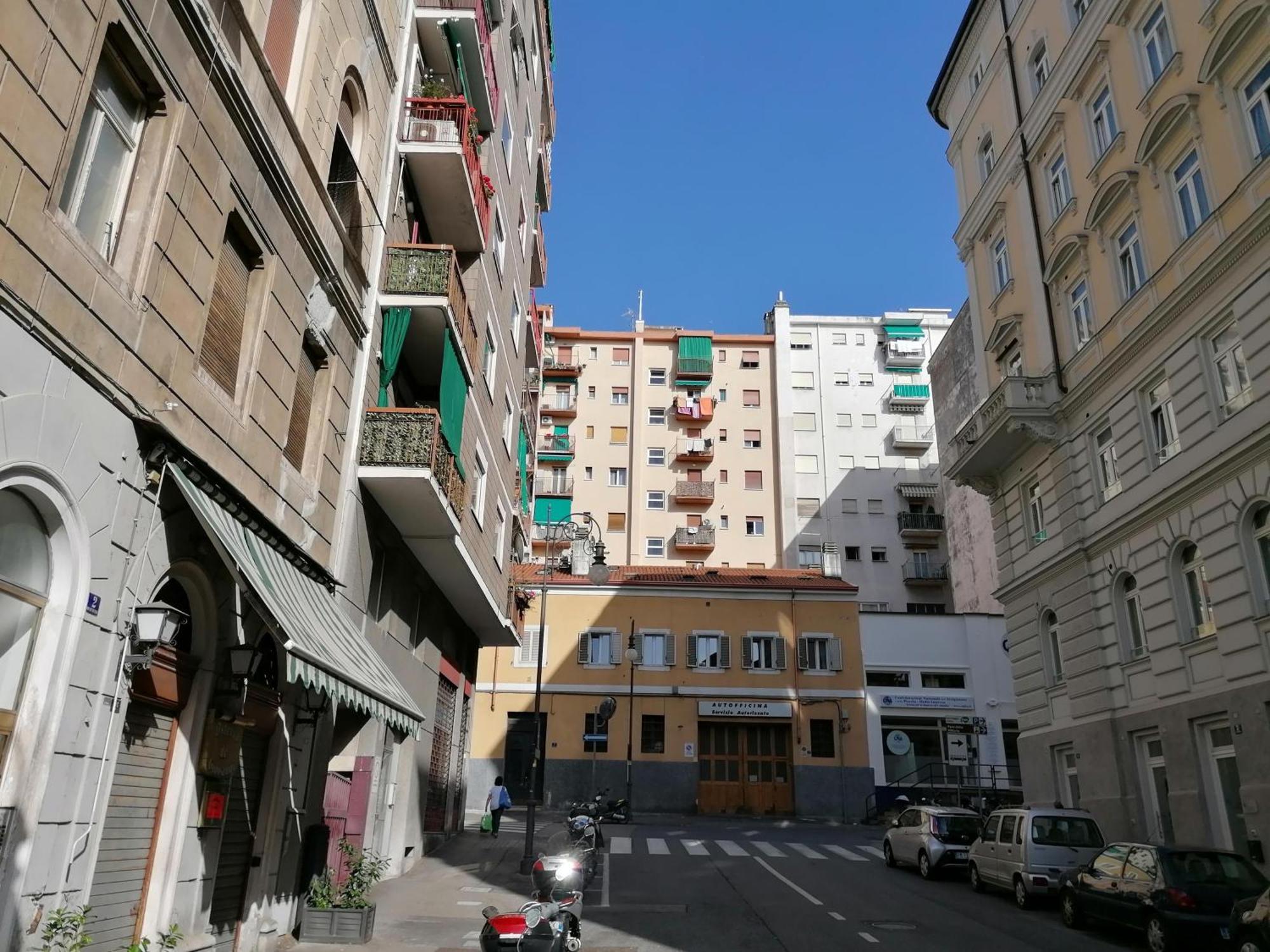 Tana Bianca Trieste Exterior foto